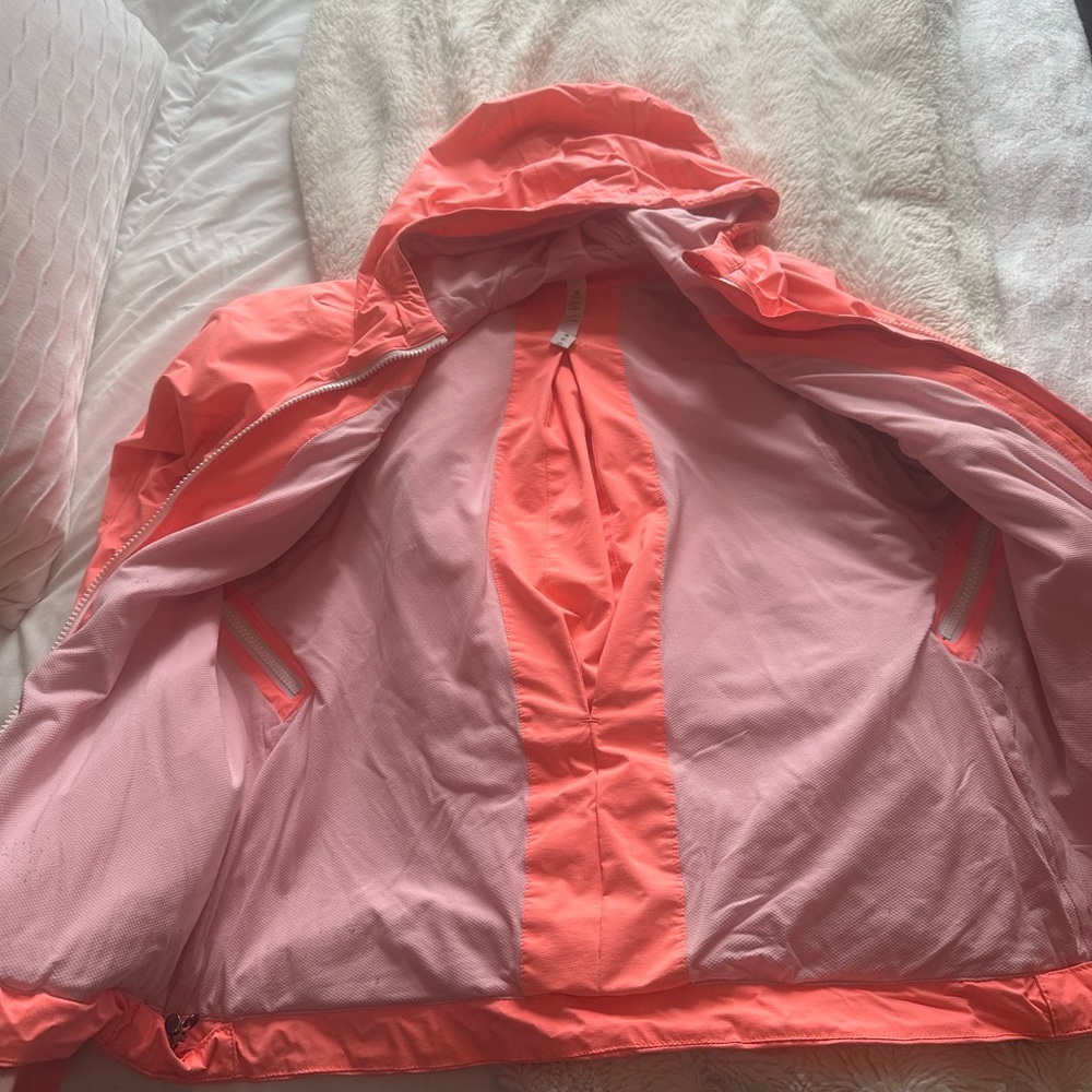 Lululemon windbreaker - Picture 3 of 4
